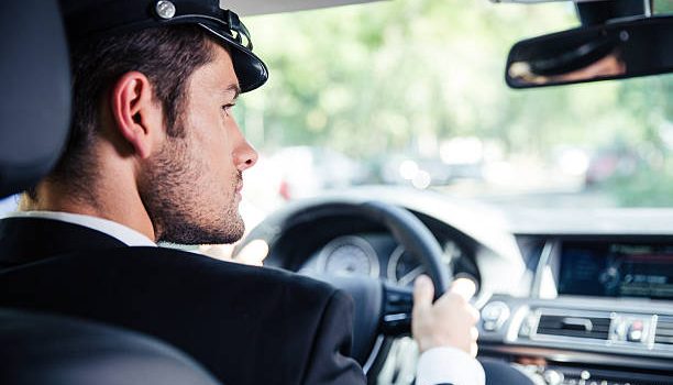 Taxi Driver vs. Chauffeur Understanding the Key Differences